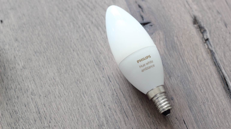 Prik barsten Scherm Review: Philips Hue White Ambiance E14 kaarslamp | FWD
