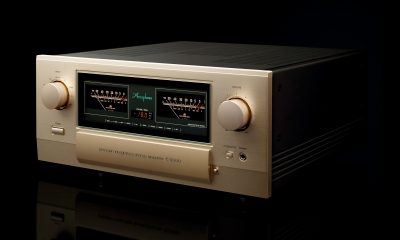 Poulissen-Accuphase_E-5000_front_right