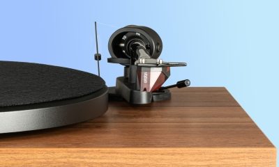 Pro-Ject Debut E Carbon Phono 5