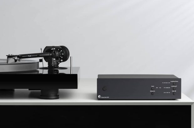 Pro-Ject S3 B – lifestyle