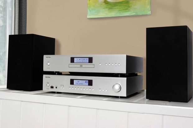 ROTEL_A12MKII CD14MKII_Lifestyle2