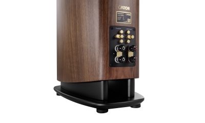 Reference_7_nuss_Detail_Anschlussterminal_Sockel_HG_beige_2023