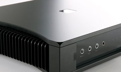 Rega Aethos_ONSIDE FRONT AND HEATSINK DETAIL