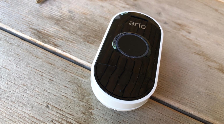 Behoefte aan Sluier Uitverkoop Review: Arlo Audio Doorbell en Chime - slimme deurbel voor Arlo camera's |  FWD