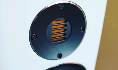 Review Elac Carina 4