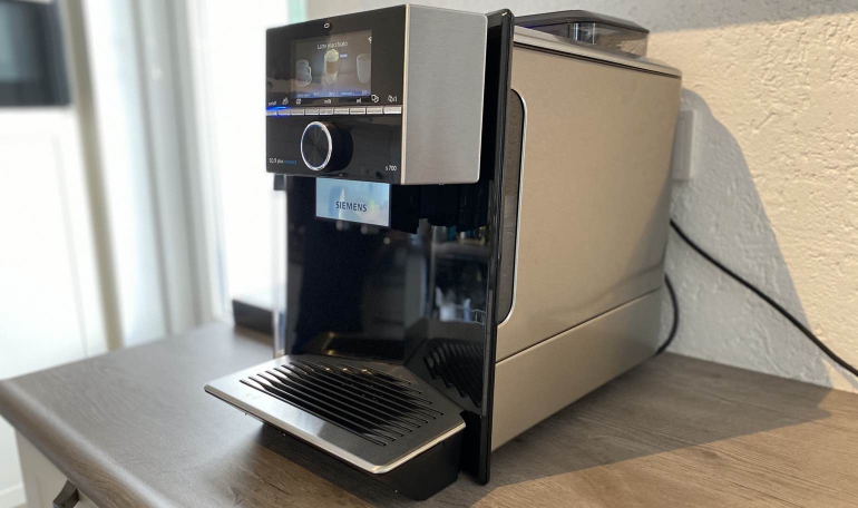 Onderdrukker Koreaans passie Review: Siemens EQ.9 s700 - slimme koffiemachine met Home Connect | FWD