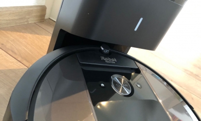 Roomba i7 review close