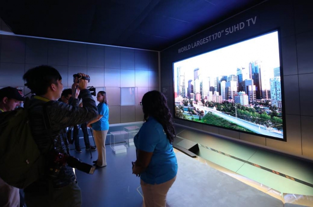 Samsung-170-inch-s-uhd-tv