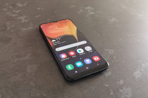 Samsung Galaxy A50-5