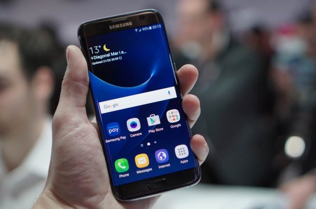 Hands-on Samsung Galaxy Edge FWD