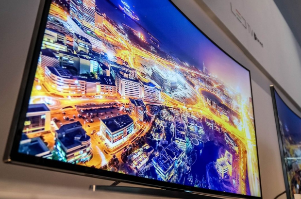 conservatief piloot Stoel Samsung H8000 lcd led tv's met gebogen display te koop in Nederland | FWD