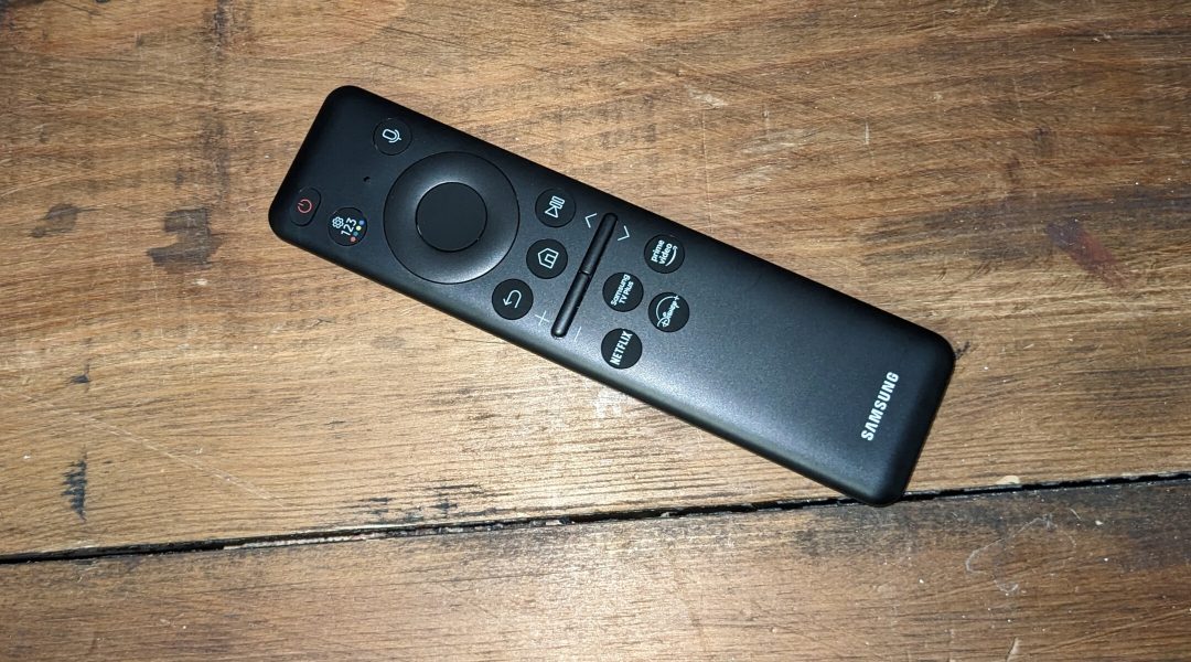 Samsung-QE55S95C-remote-1080x600.jpg