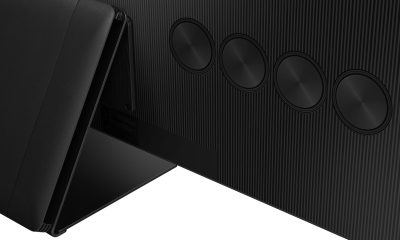 Samsung-QE55S95C-rug