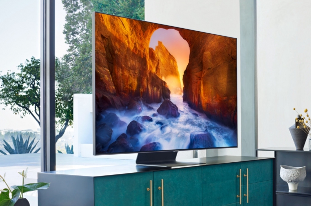 Samsung-QE65Q90R-lifestyle
