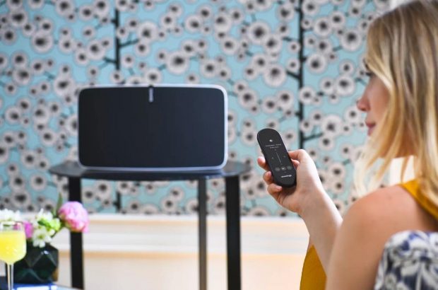 Sevenhugs smart remote X