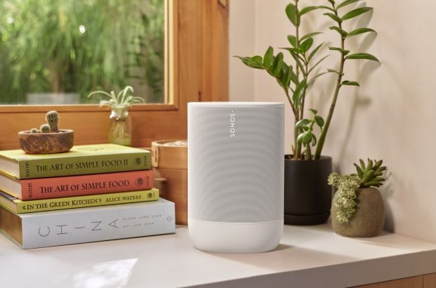 Sonos Move 2 lifestyle
