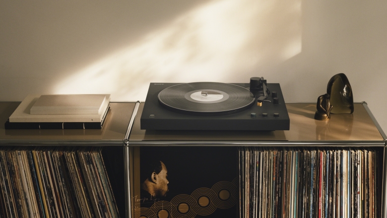 Sony komt met twee betaalbare platenspelers met bluetooth-connectiviteit