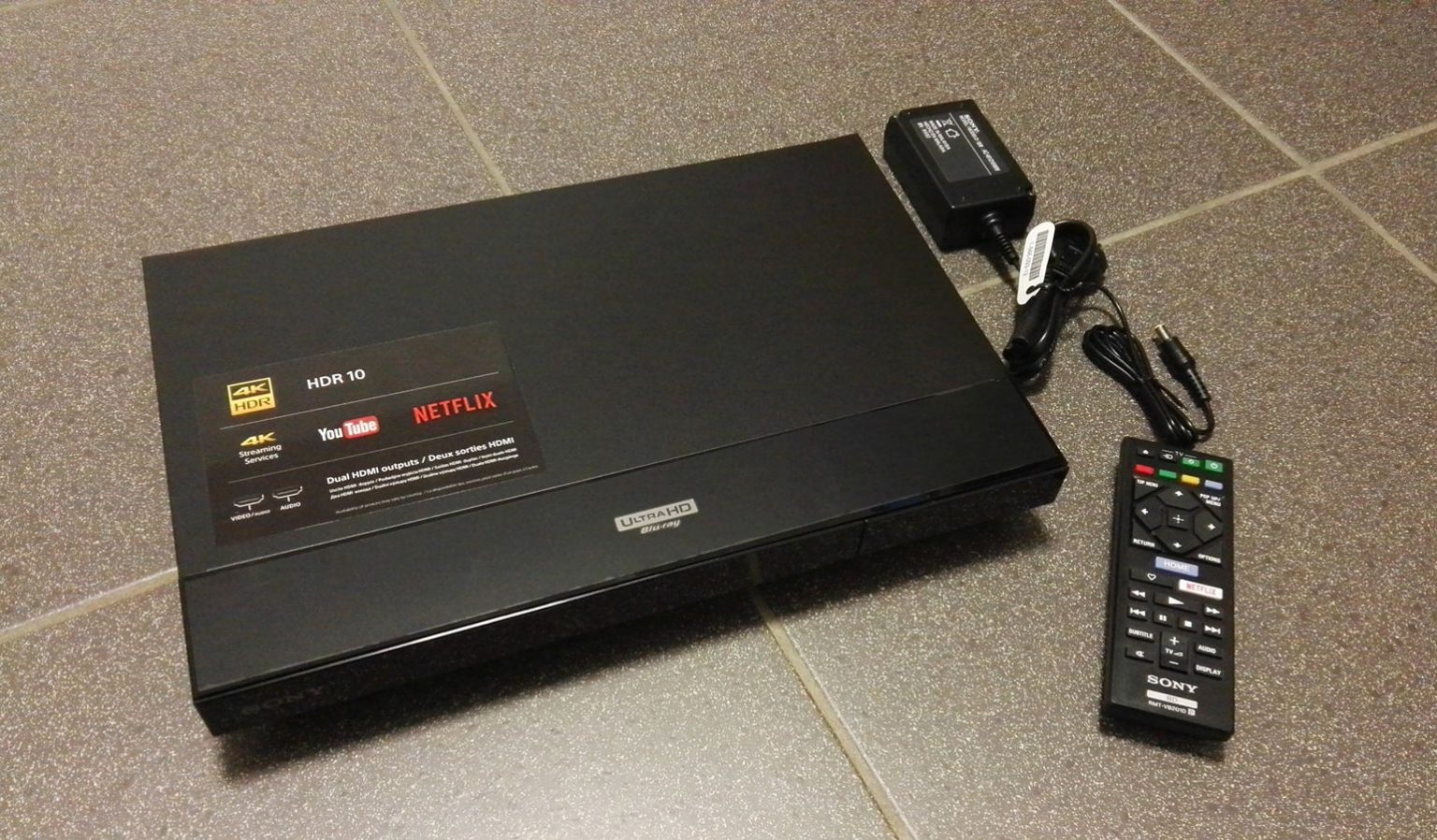 Review Sony UBPX700 Ultra HD Blurayspeler FWD
