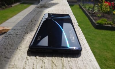 TCL 20L onderkant