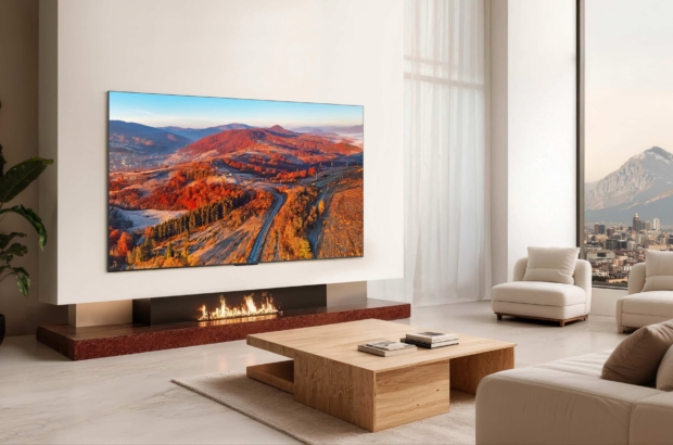 TCL-65C7L-lifestyle