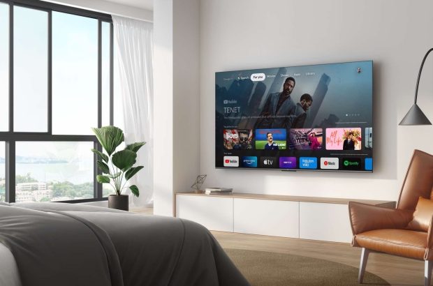 TCL P73