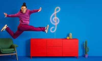 WiZ_Neon_lifestyle 2