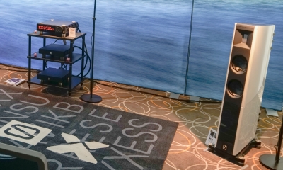 X2 op AV Show Warsaw