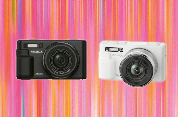 Yashica City 200 product with background_pink