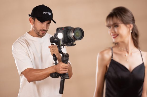 Zhiyun CRANE 4