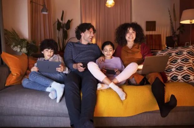 Ziggo familie huiskamer