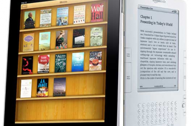 apple-ipad-tablet-vs-amazon-kindle-ebook-reader-ereader