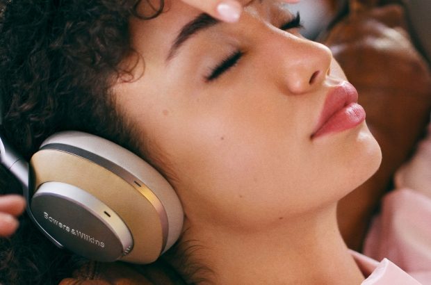 bowers-wilkins-px8-afb-1