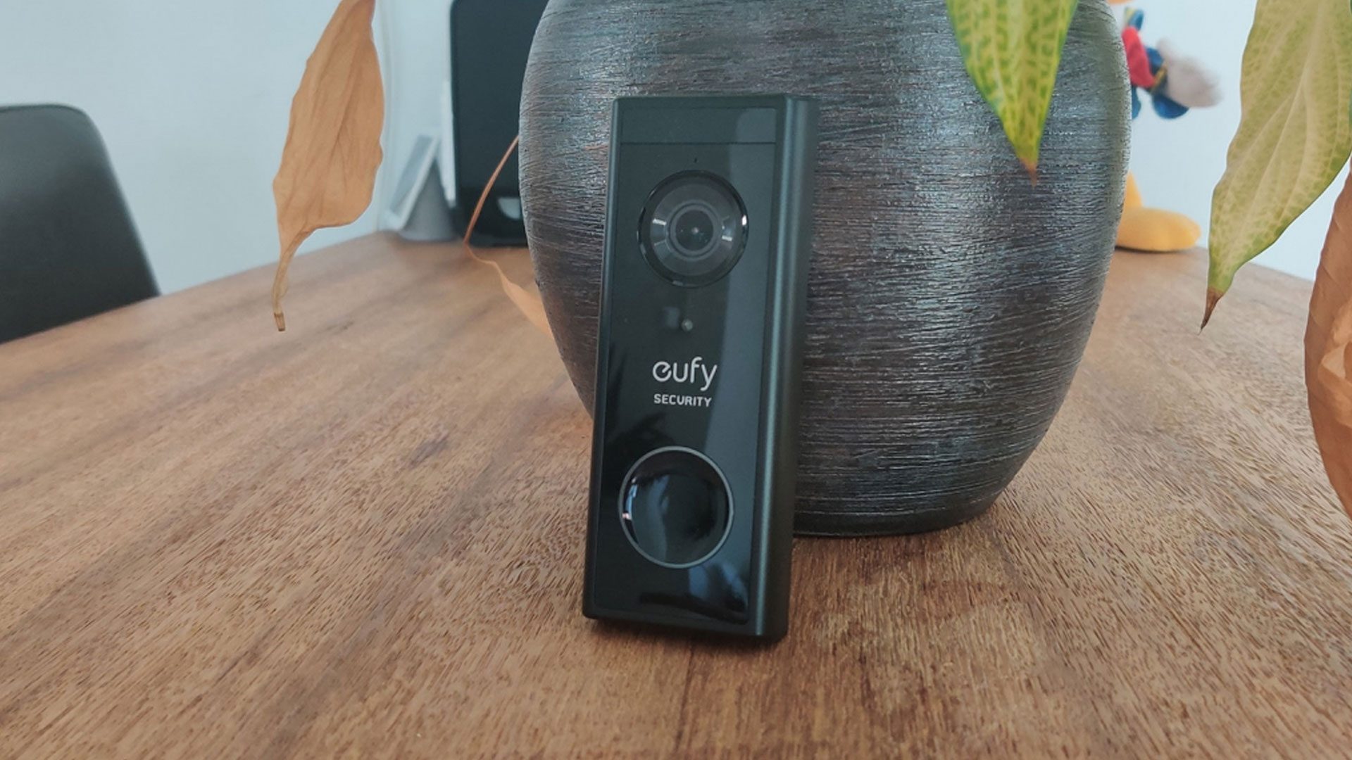 Bediening mogelijk Bediende Er is een trend Review: Eufy Security Video Doorbell - heeft een paar mooie eigenschappen |  FWD