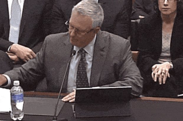 iPad Pro geeft het op tijdens hoorzitting