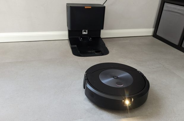 iRobot Roomba Combo J7+-5