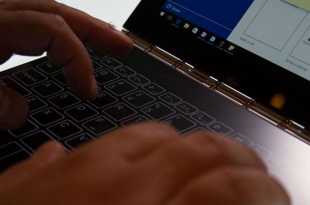 lenovo-yoga-book-foto-3