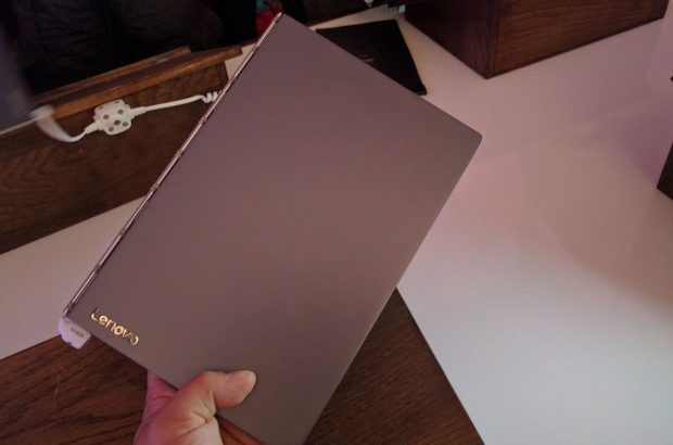 lenovo-yoga-book-foto-6