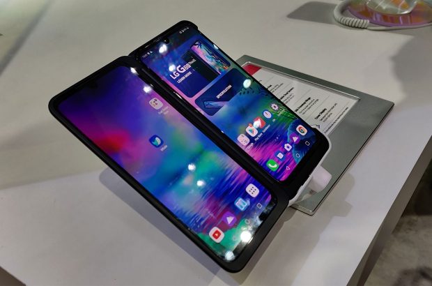 lg-g8x-thinq-dual-screen-1