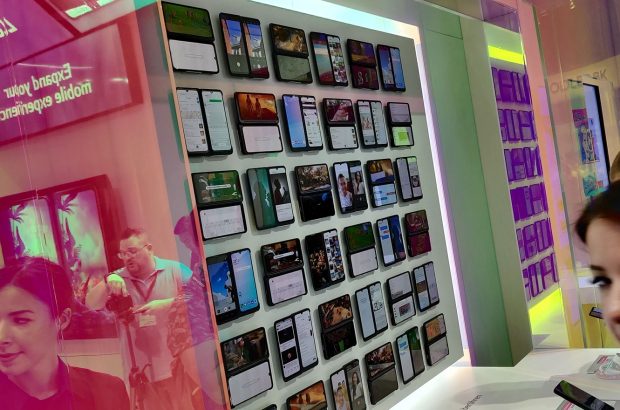 lg-g8x-thinq-lg-dual-screen-ifa-2019-foto-1