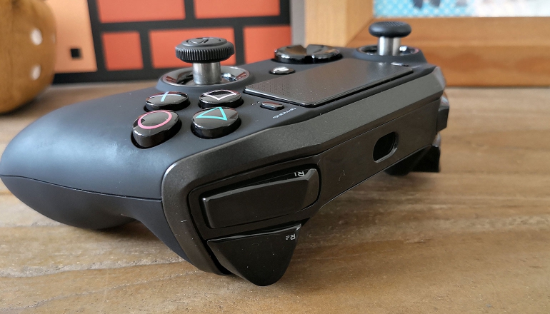 Review Nacon Revolution Pro Controller 2 Voor Playstation 4 Fwd