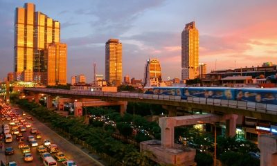 natuurlijk licht_illu golden hour bangkok Bangkok_skytrain_sunset