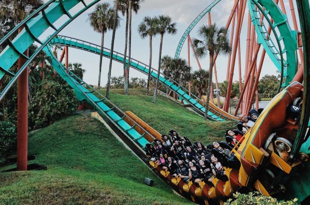 rollercoaster – achtbaan – matt-bowden-GZc4fnQsaWQ-unsplash