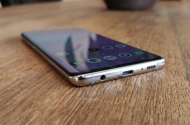 samsung-galaxy-s10-plus-1-foto-3