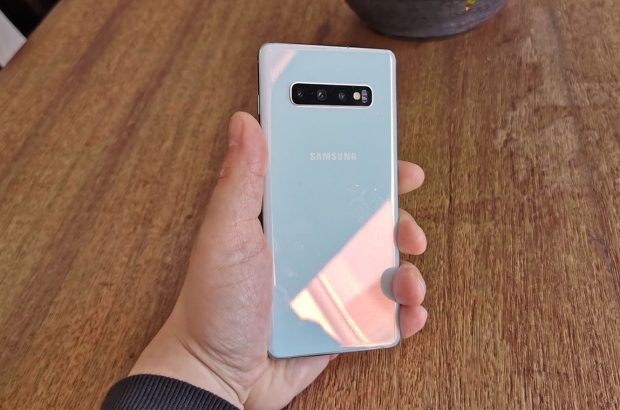 samsung-galaxy-s10-plus-1-foto-7