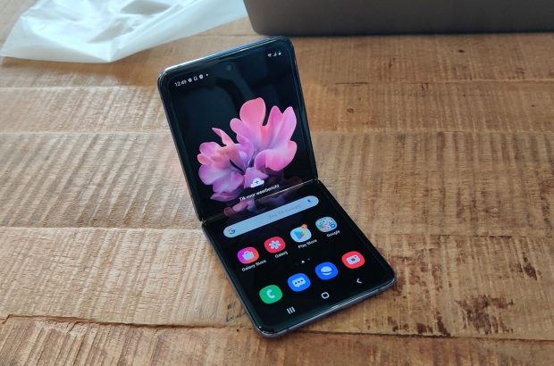 samsung-galaxy-z-flip-foto-1