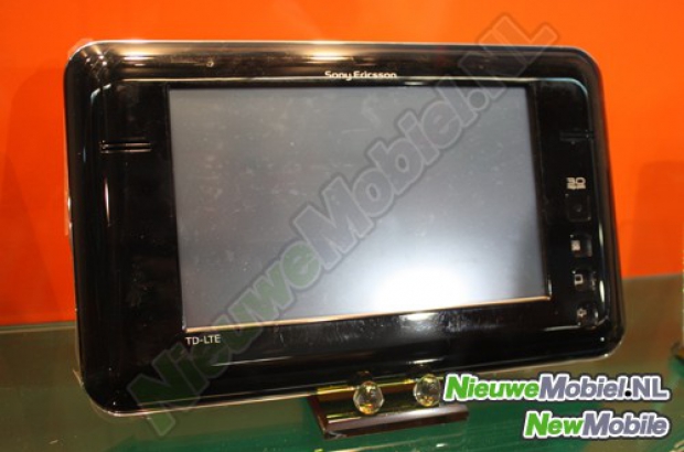 sony-ericsson-4g-tablet-prototype