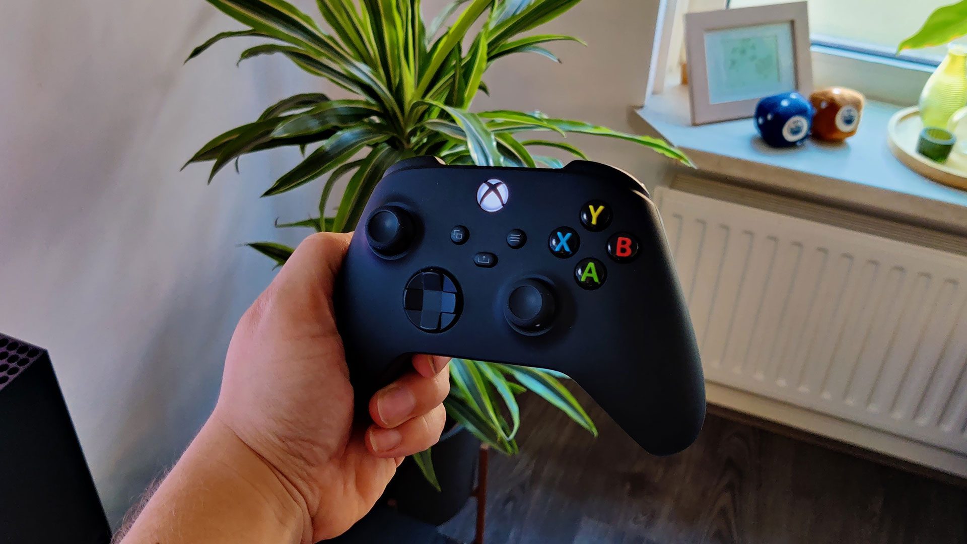 Wooden Connect Xbox Series X Controller To Ipad with Dual Monitor